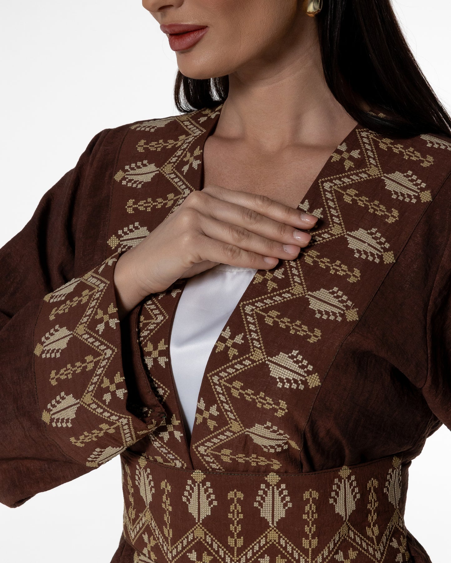 Brown abaya with Embroidered Detailing