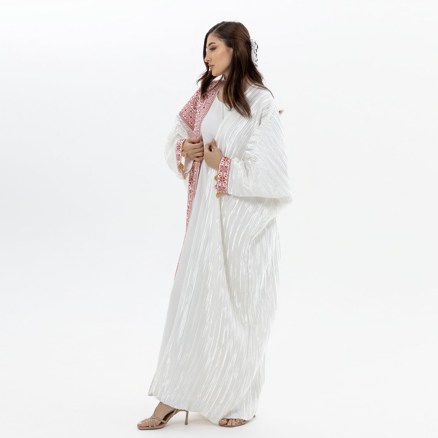 Pleated White Abaya with Tatreez