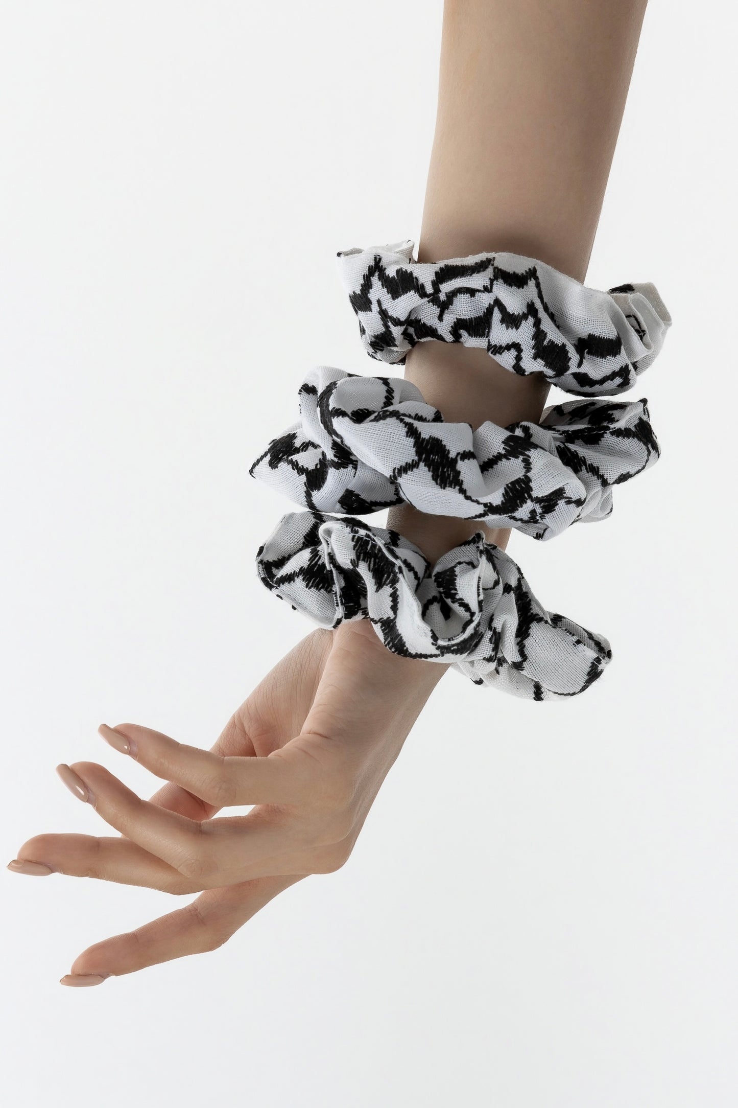 Keffiyeh Scrunchie