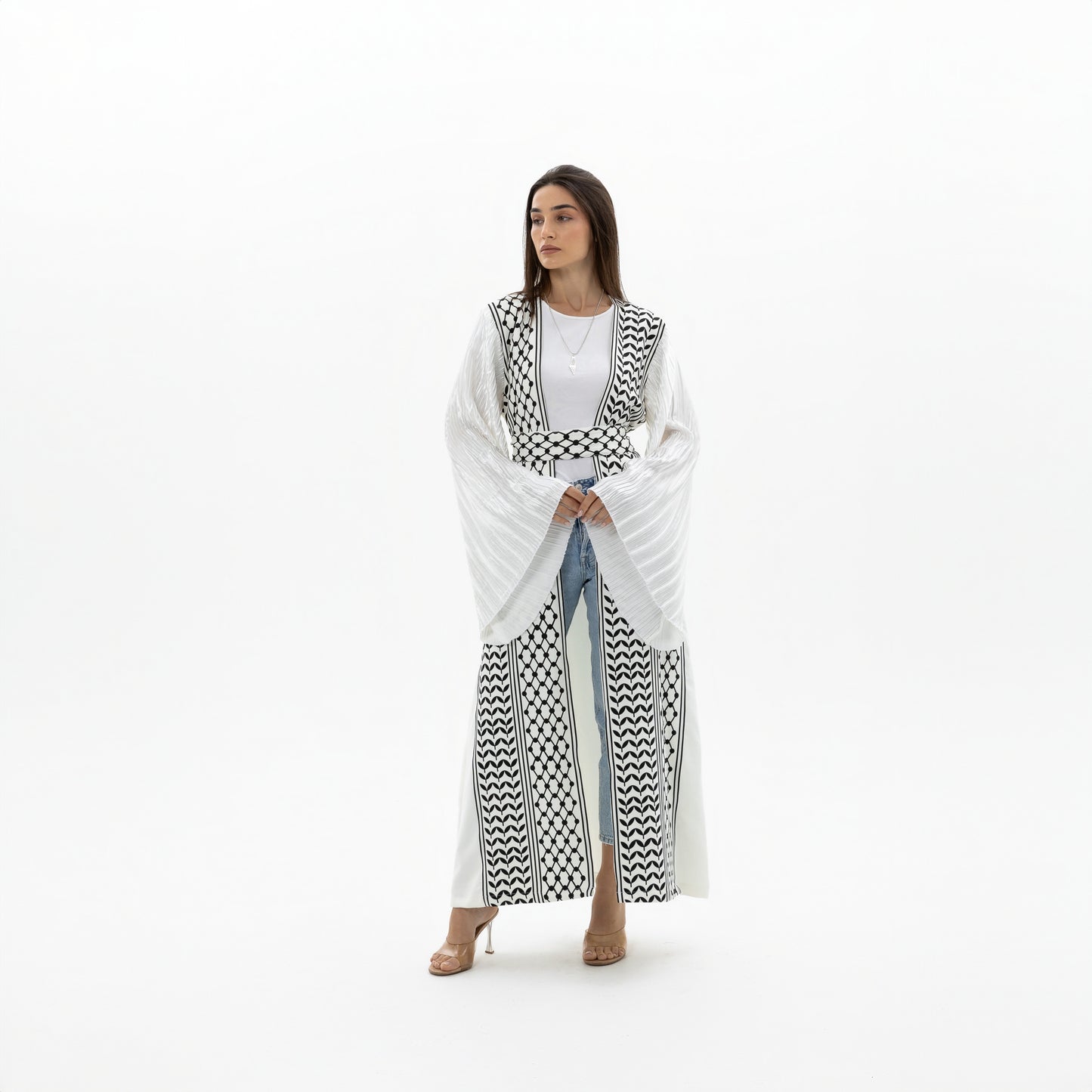 Keffiyeh Abaya with Pleated Sleeves