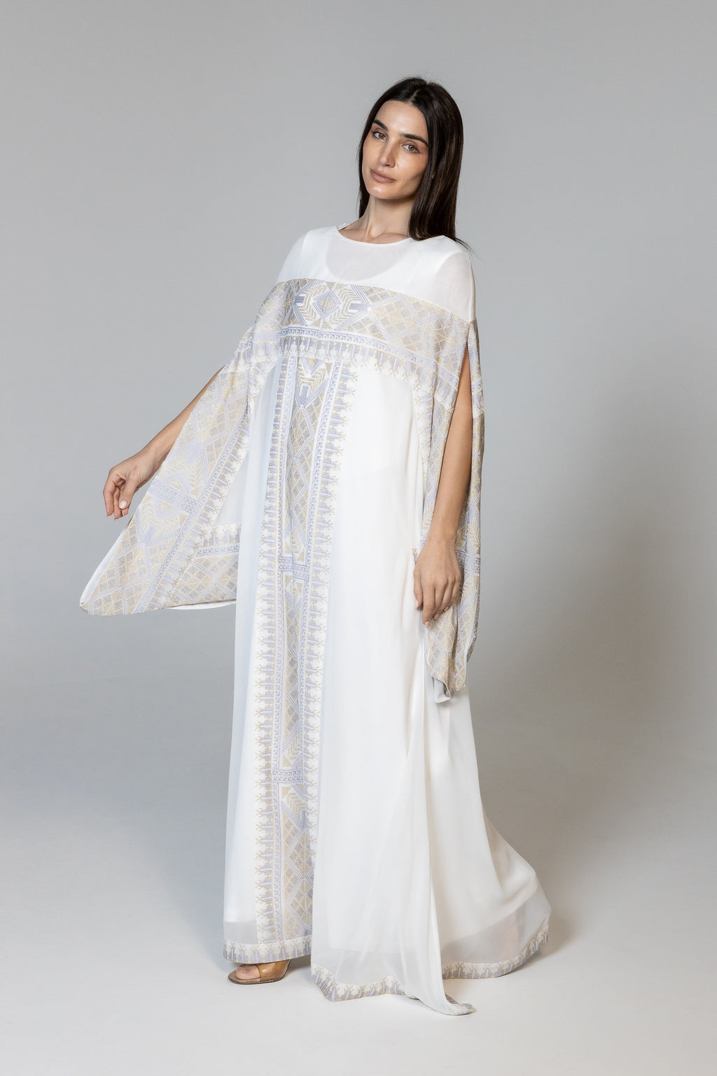 Ivory Kaftan with Embroidery Detailing