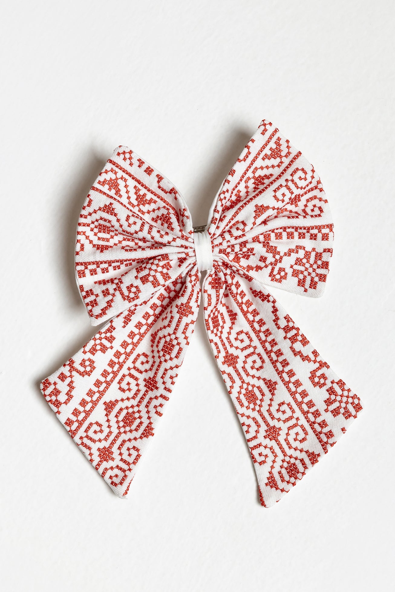 White Embroidered Bow Hair Clip